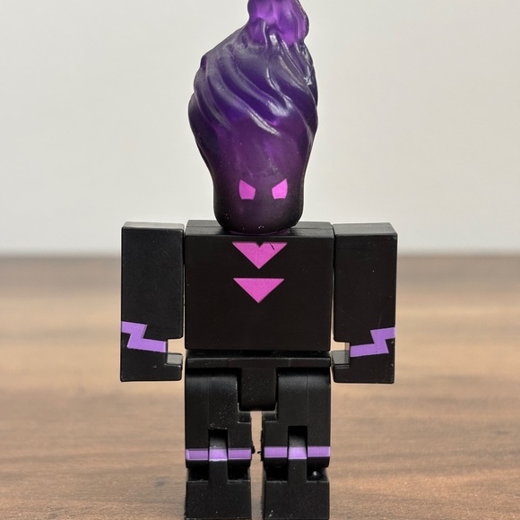 ROBLOX Heroes of Robloxia DARKMATTER Action Figure Toy Jazwares Black & Purple - Picture 1 of 7